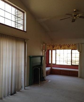 3rd image of 3050 Sequoyah Dr