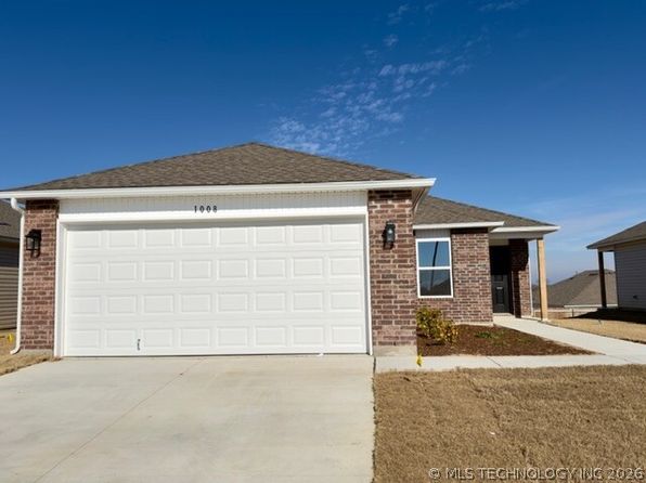 1008 W Lawton Rd