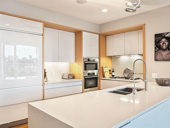 3rd image of 311 W Broadway APT 6B