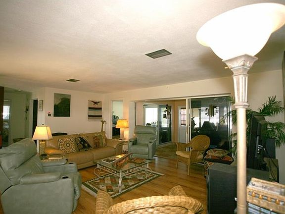 4th image of 11101 Hammock Dr