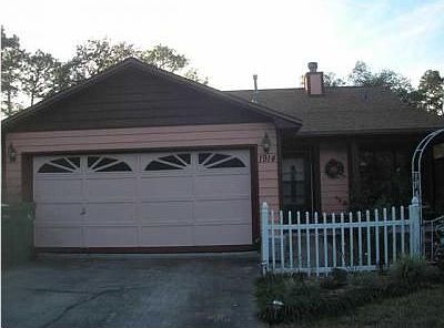 3rd image of 1914 Redwood Ave