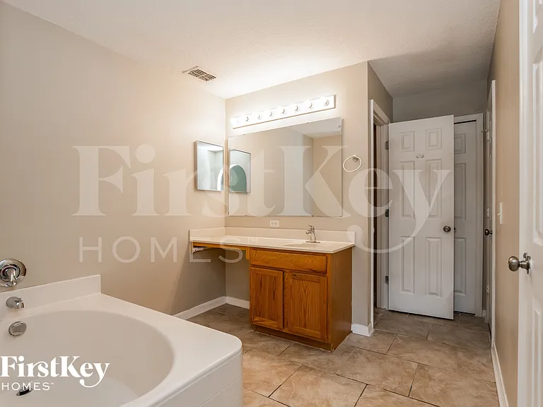 471 Koutnik Rd SE — Photo 13