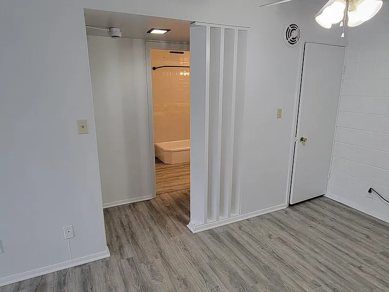 9129 W National Ave #22 — Photo 2