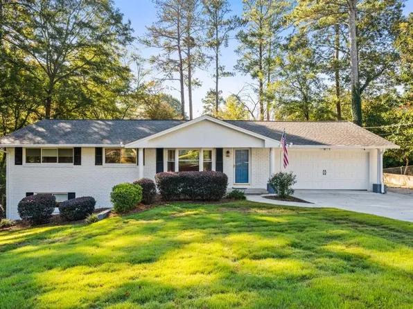 2604 Sunny Ln SE, Marietta, GA 30067