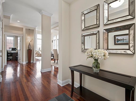 2nd image of 3158 N Paulina St #4