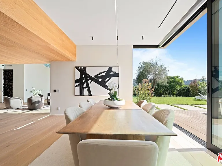 2501 Banyan Dr — Photo 18