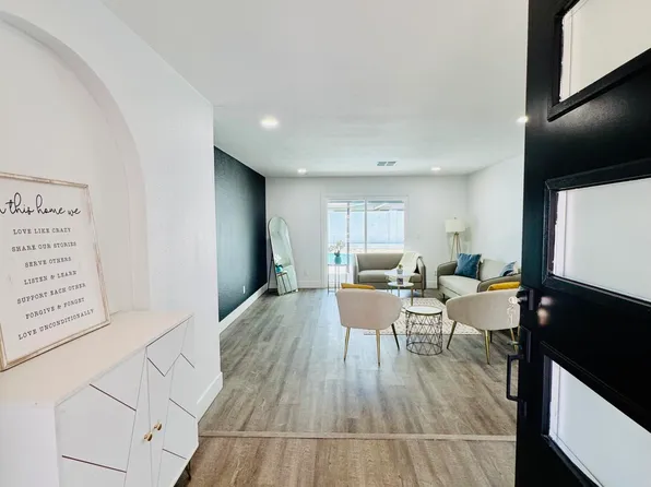 2247 W HIGHLAND Street, Chandler, AZ 85224