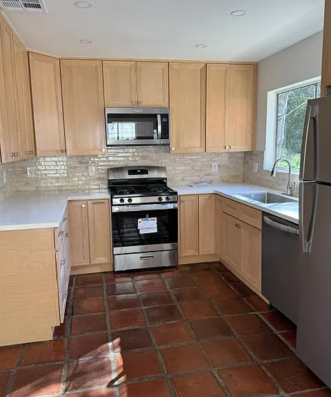 1332 El Paso Dr — Photo 3