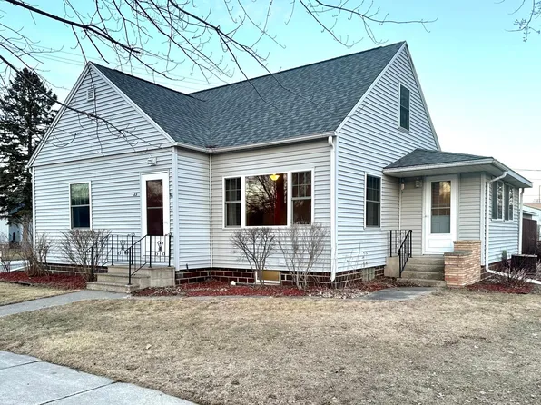 12 NW 5th St, Adams, MN 55909