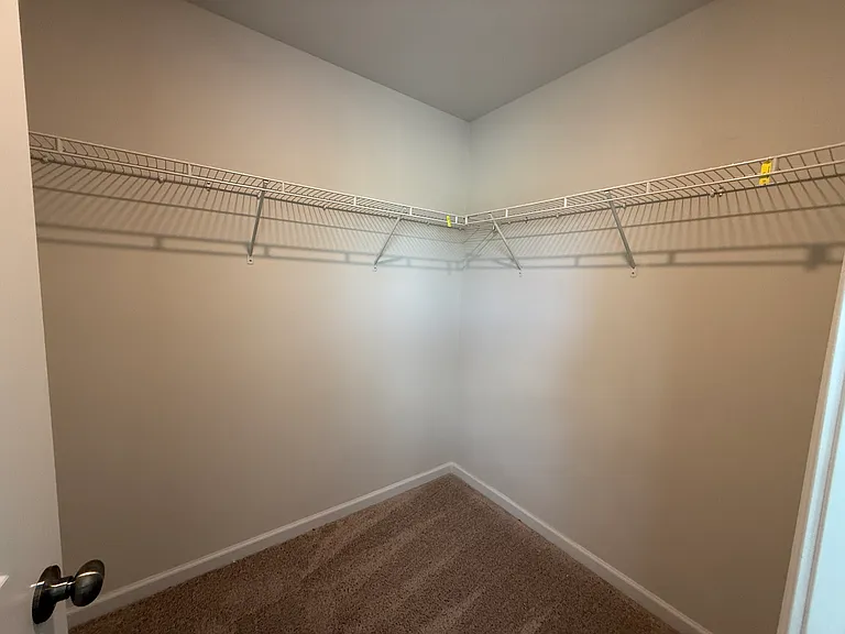 5251 Canberra Dr — Photo 13