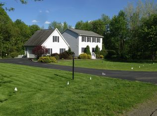140 Crestview Dr, Valatie, NY 12184