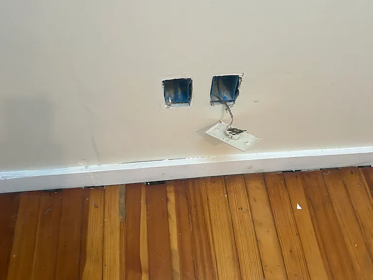 315 Exchange Ave — Photo 2