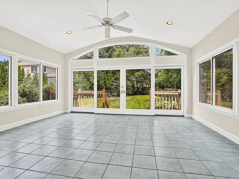5625 Ogden Rd — Photo 11