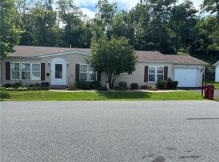 11 Abbey Rd, Easton, PA 18040
