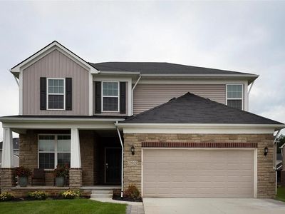 29929 Autumn Gold Dr, New Hudson, MI, 48165