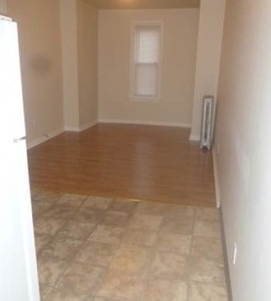 3rd image of 5631 Catharine St