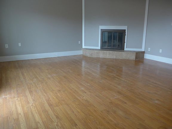 4th image of 28422 16th Ave S APT 1