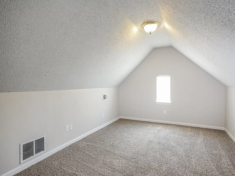 6399 Sandbourne W — Photo 9