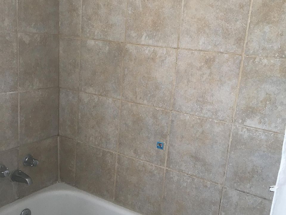 1st image of 5918 NE 9th Ave APT 5