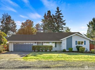 1003 9th St NW, Puyallup, WA