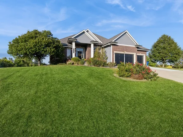 8090 NE 30th Pl, Altoona, IA 50009