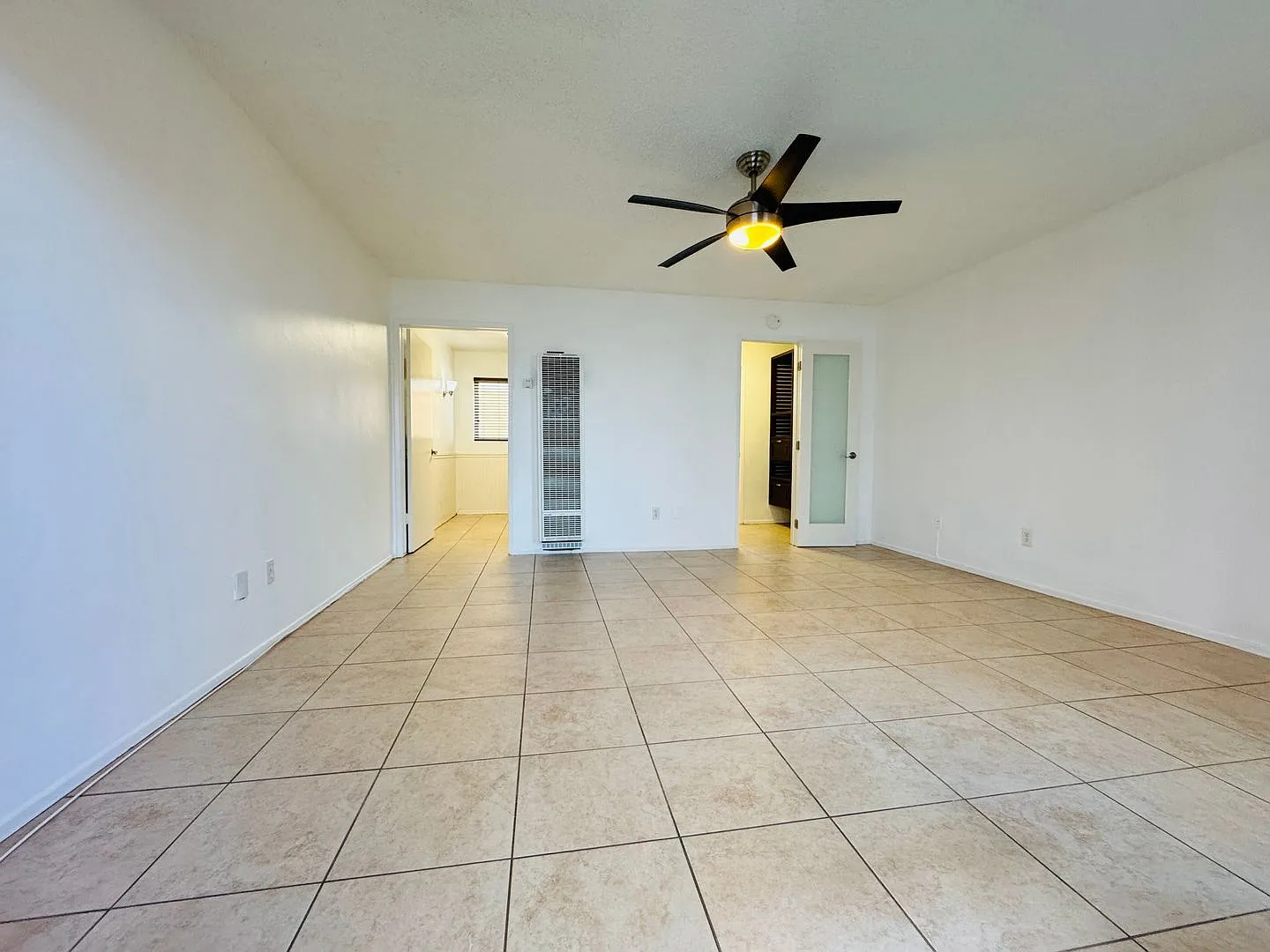 Thoughtfully Designed Mission Bay Studio Apartment - Right by Water - Only $1,895/mo! — Photo 2