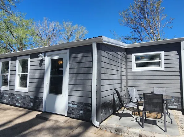 16 Lane One Dr #28, Elwood, NE 68937