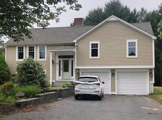 8 Powderhorn Dr, Scarborough, ME 04074