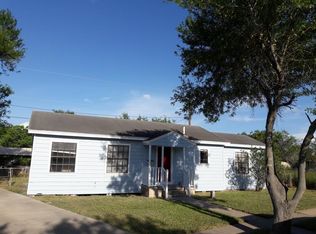 724 Villa Verde Dr, Brownsville, TX 78521