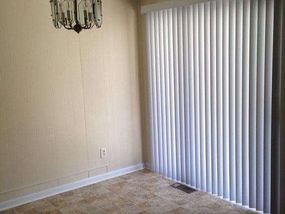 3rd image of 803 Amye St
