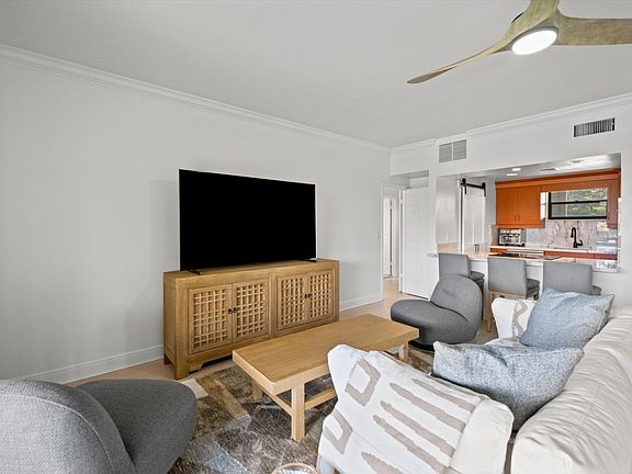 3rd image of 11842 Pebblewood Dr APT 202