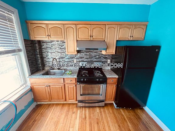 5th image of 5-7 Everett Ave #5-2