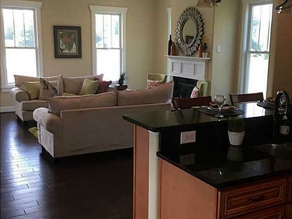 4th image of 1418 Cypress Creek Pkwy