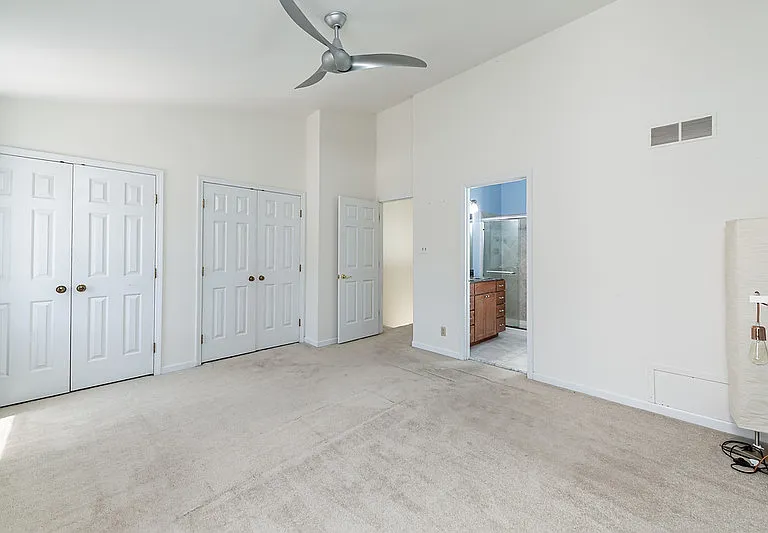 4367 Maryland Ave #B5 — Photo 2