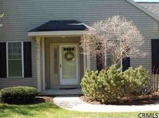 35 Donegal Way, Saratoga Springs, NY 12866
