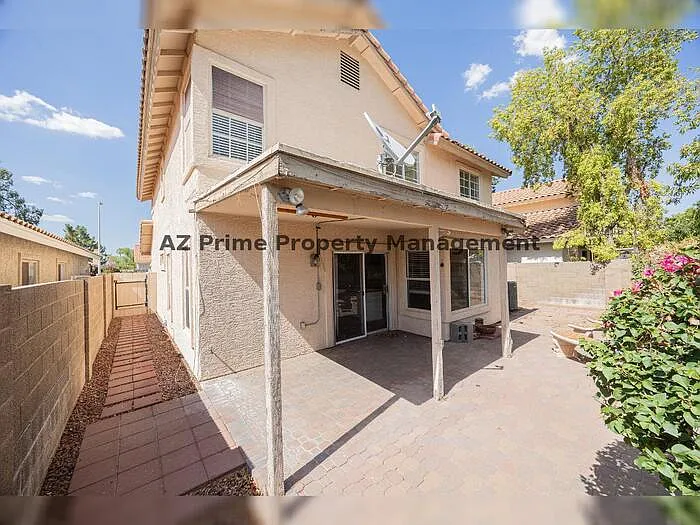 489 W Carmen St — Photo 26