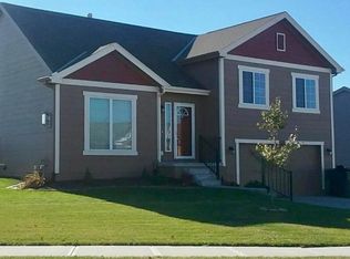 11712 S 210th St, Gretna, NE 68028