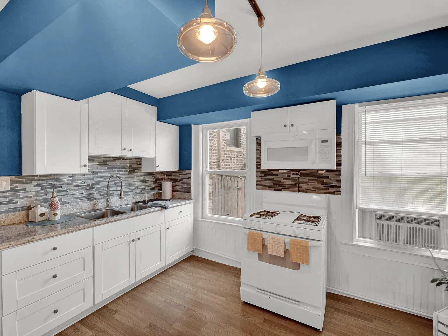 1 bed, 1000 sqft, $1,850 — Photo 4