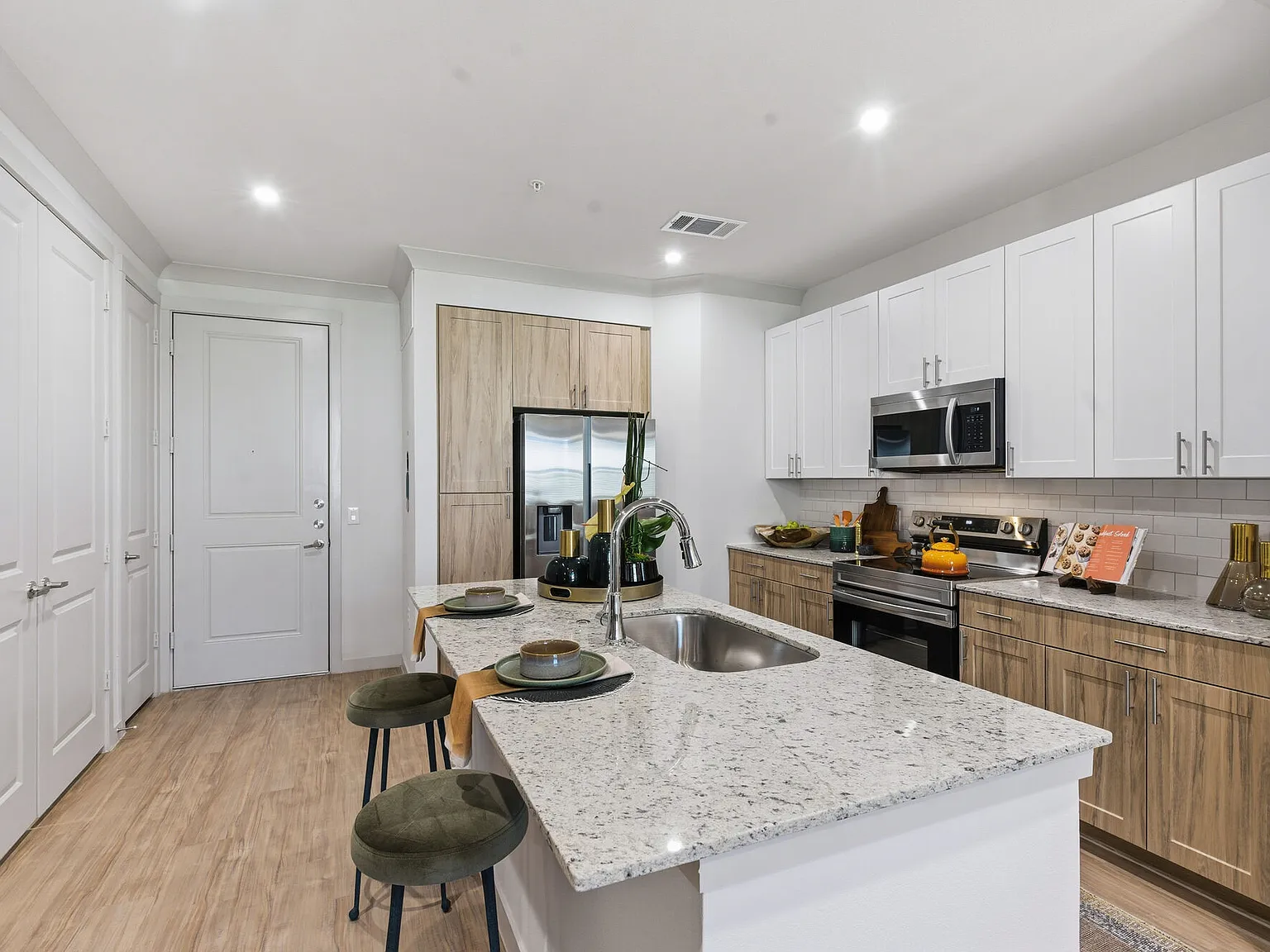 The Westlyn — Photo 4