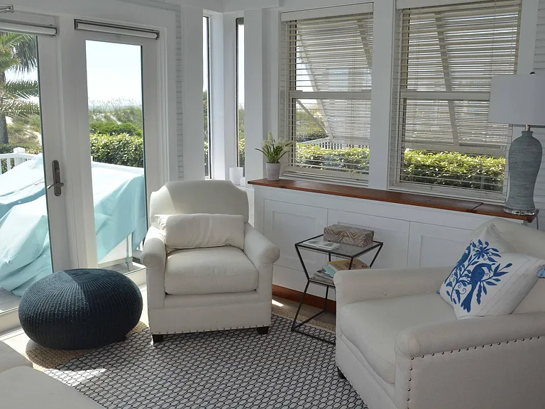 704 Ocean Front — Photo 10