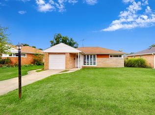 1161 W Grant Dr, Des Plaines, IL 60016