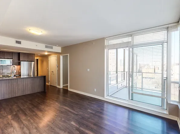 626 14th Ave SW #902, Calgary, AB T2R 0X4