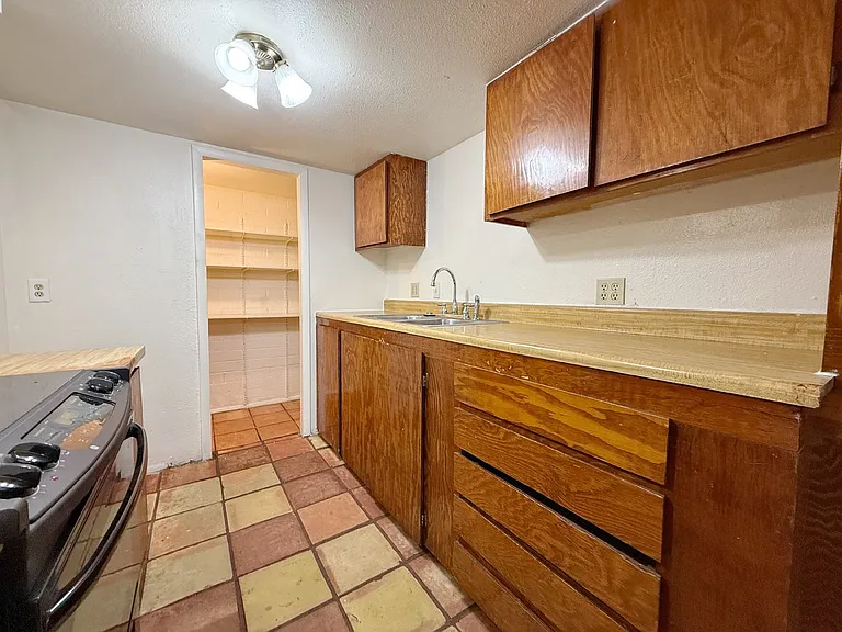 4031 W Mesquite Ln — Photo 12