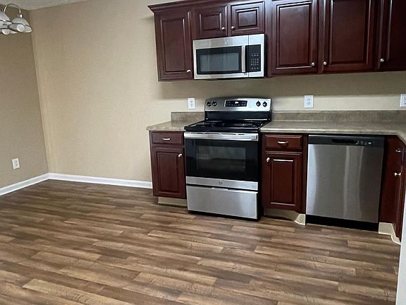 4th image of 509 Barking Dr #509
