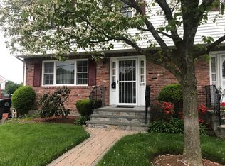188-190 Chapman St, Watertown, MA 02472