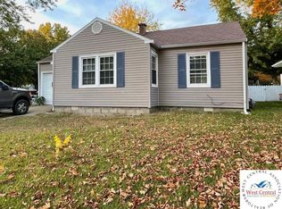1916 W 3rd St, Sedalia, MO 65301