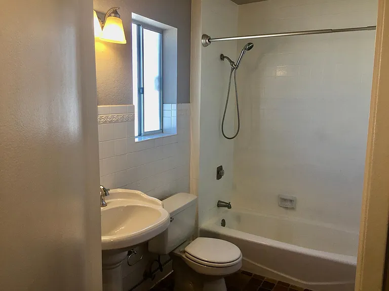 4425 Louisiana St #4 — Photo 6