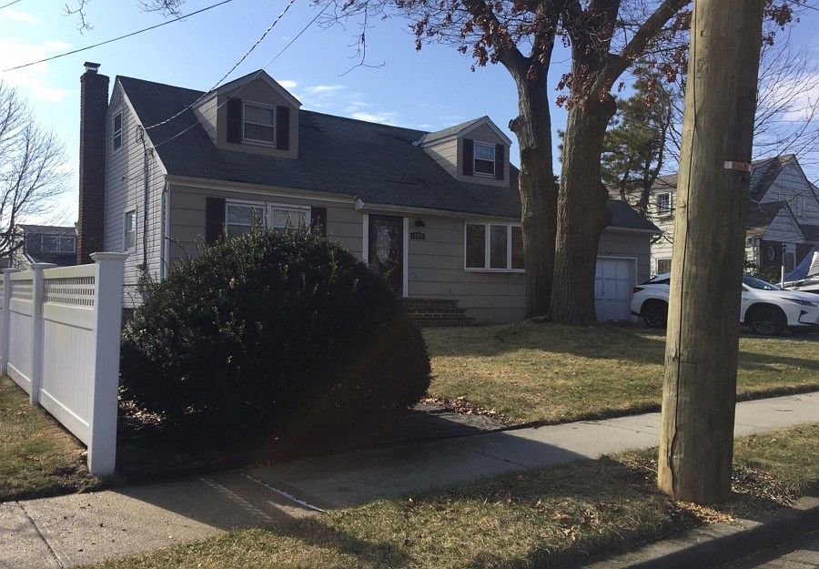 190 N Boston Ave, Massapequa, NY 11758 Zillow