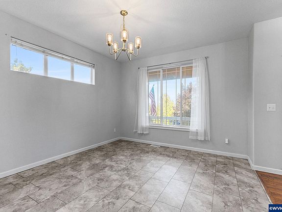 5th image of 553 Eagle Nest St NW
