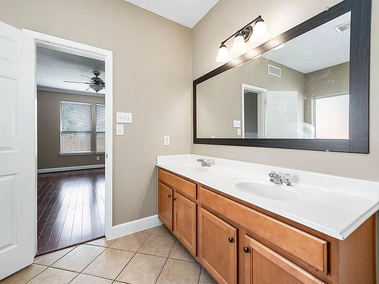 952 Crannog Way — Photo 24
